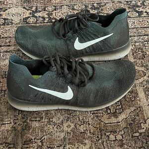 Nike Free RN Flyknit Men's Running Shoes Vintage Green Sequoia